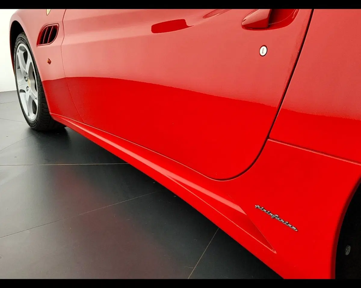 Ferrari California Spider usata a Verona (17)