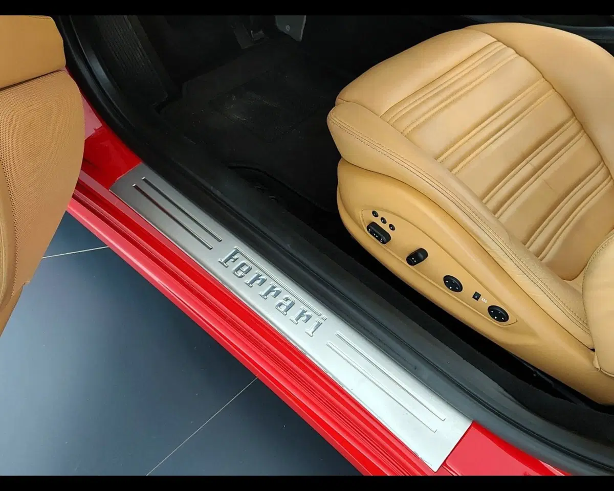 Ferrari California Spider usata a Verona (19)