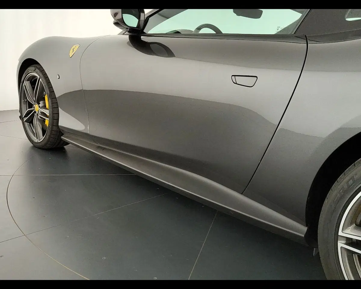 Ferrari Roma Spider usata a Verona (14)