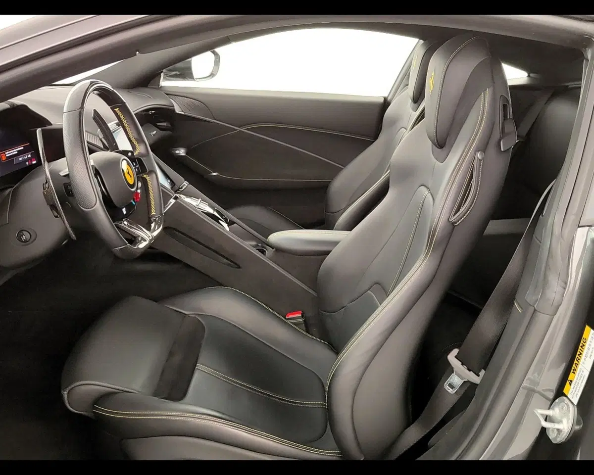 Ferrari Roma Spider usata a Verona (19)