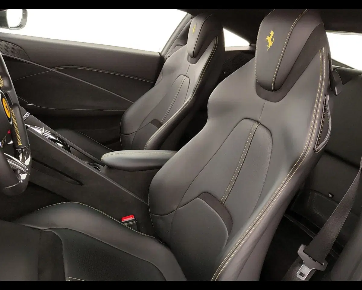 Ferrari Roma Spider usata a Verona (6)
