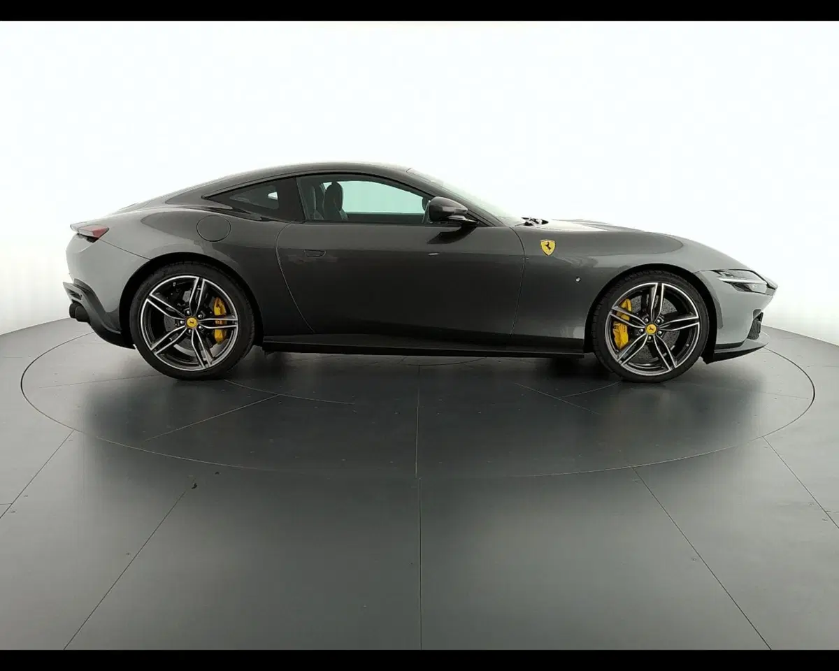 Ferrari Roma Spider usata a Verona (9)