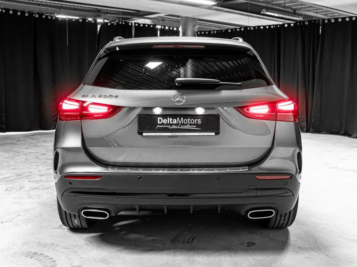 Mercedes-Benz GLA SUV nuova a Rimini (3)