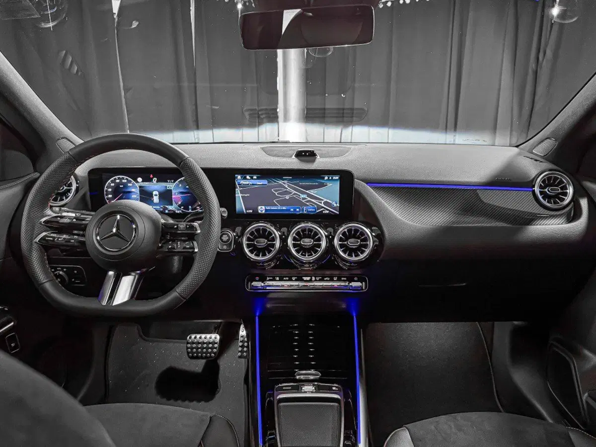 Mercedes-Benz GLA SUV nuova a Rimini (11)