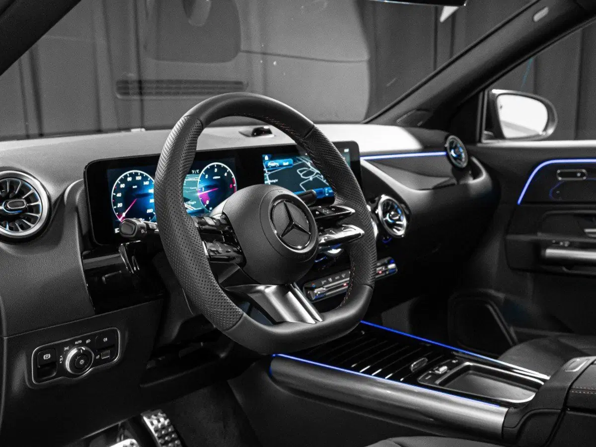 Mercedes-Benz GLA SUV nuova a Rimini (13)