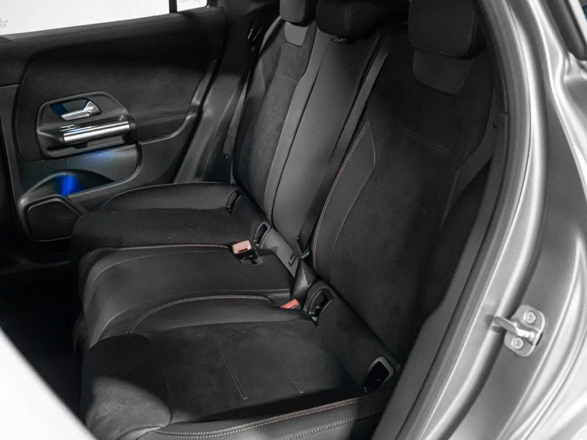 Mercedes-Benz GLA SUV nuova a Rimini (15)