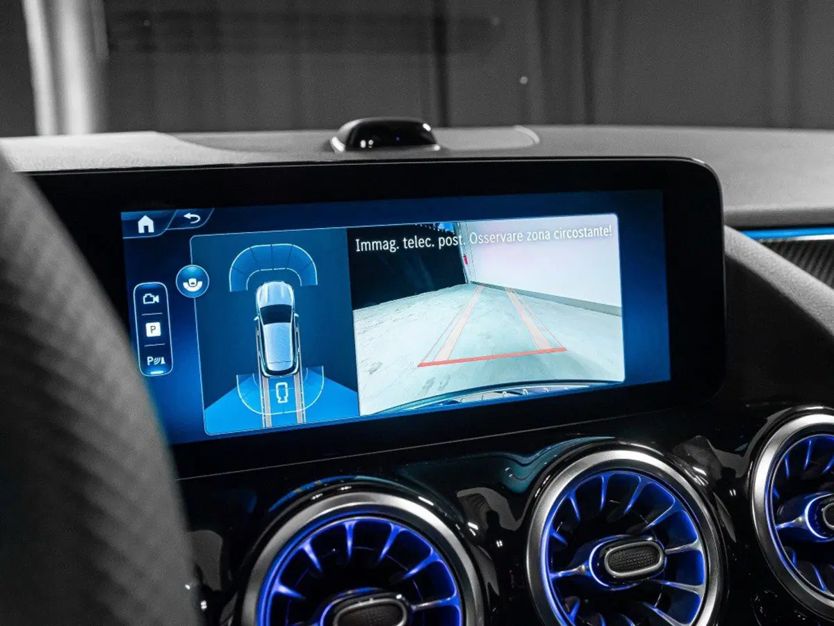 Mercedes-Benz GLA SUV nuova a Rimini (17)