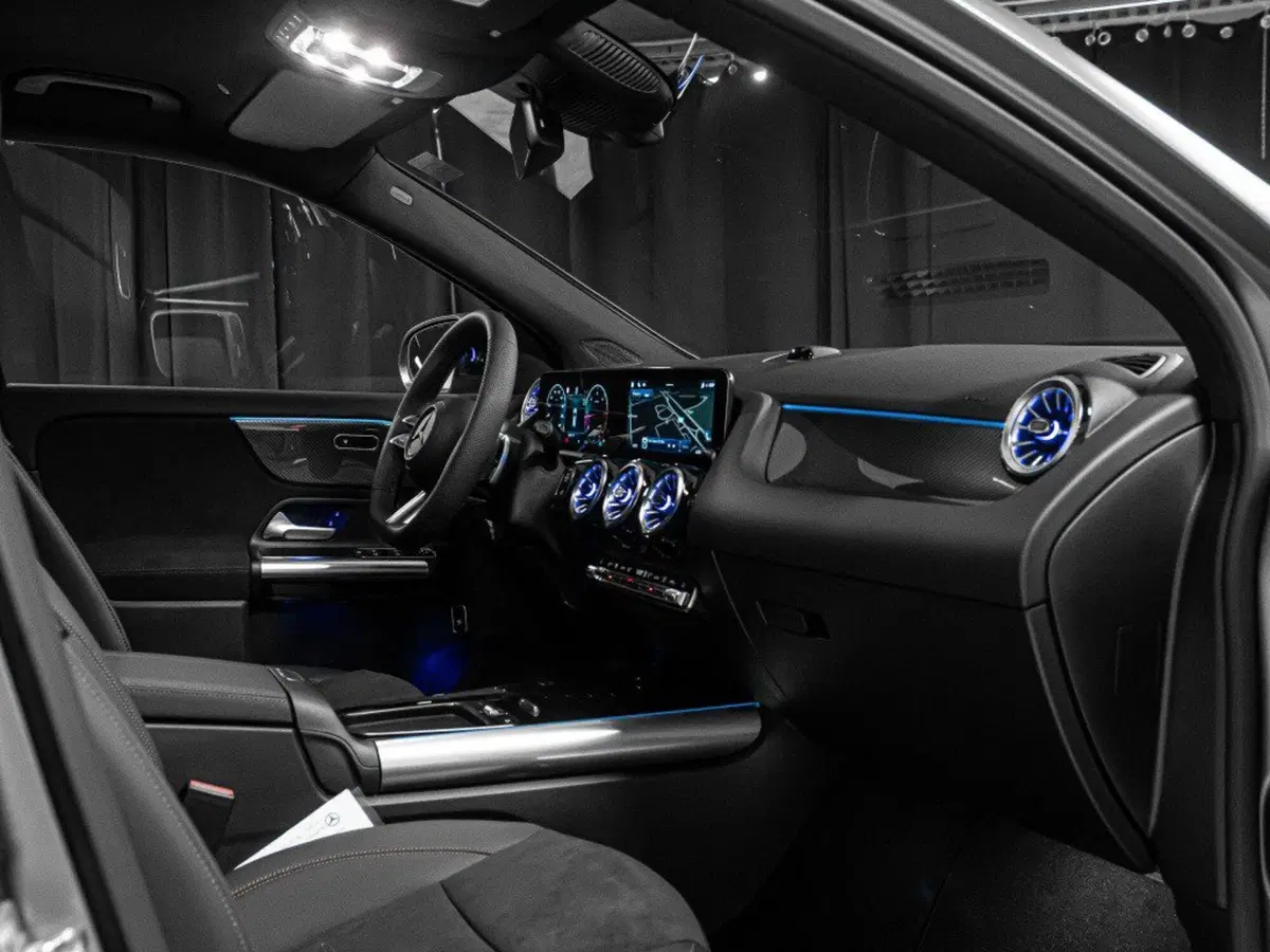 Mercedes-Benz GLA SUV nuova a Rimini (18)