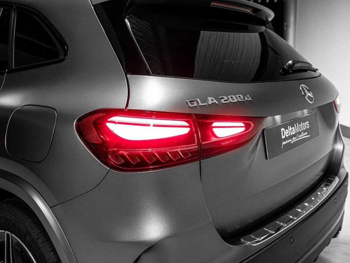 Mercedes-Benz GLA SUV nuova a Rimini (8)