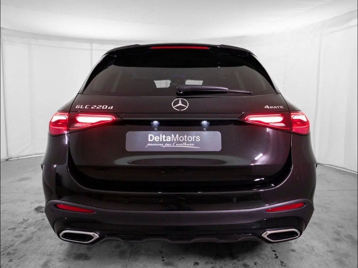 Mercedes-Benz GLC SUV nuova a Rimini (3)