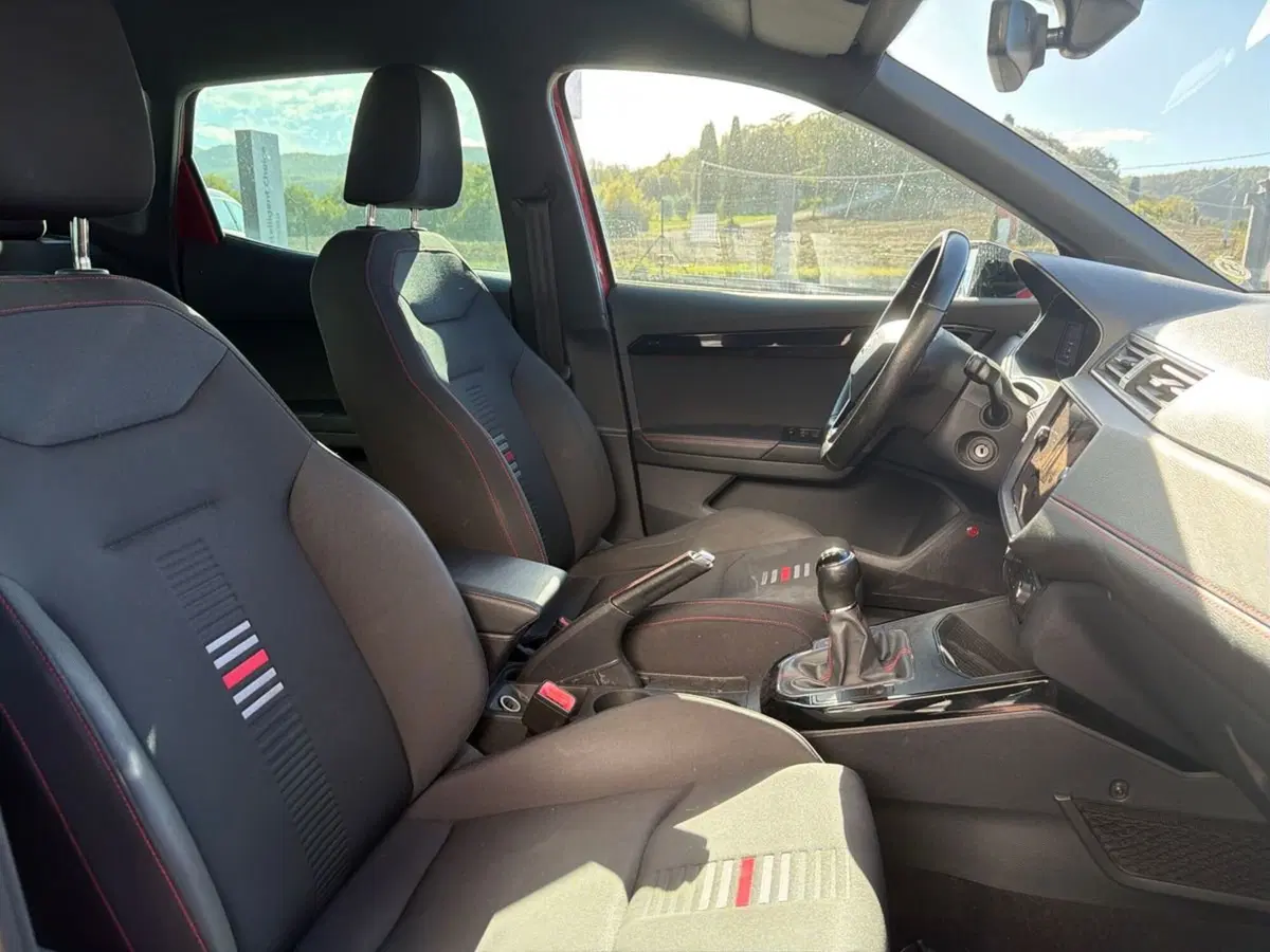 SEAT Arona usata a Siena (10)