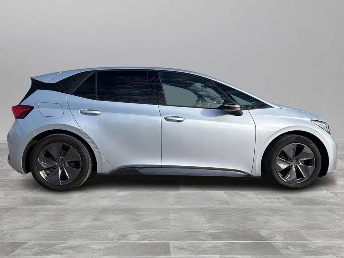 Cupra Born usata a Siena (4)