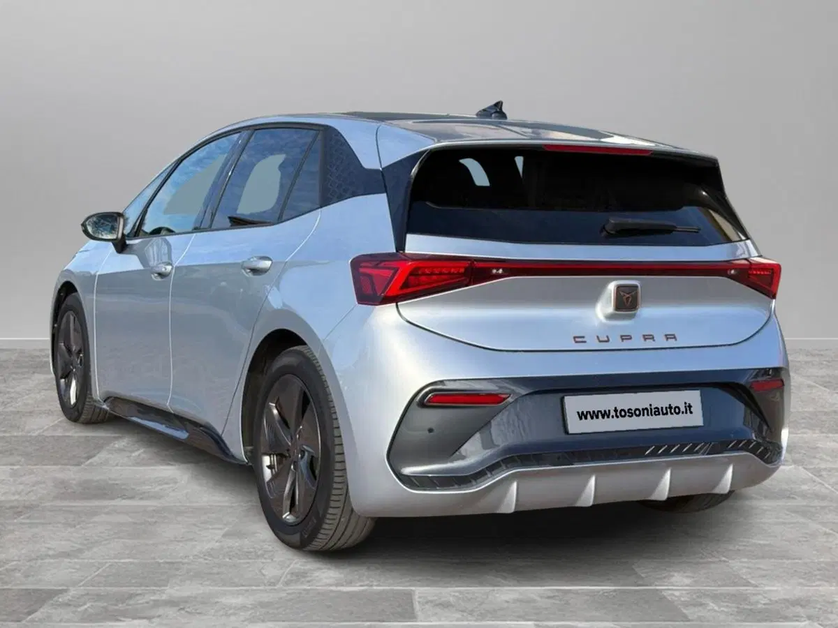 Cupra Born usata a Siena (7)