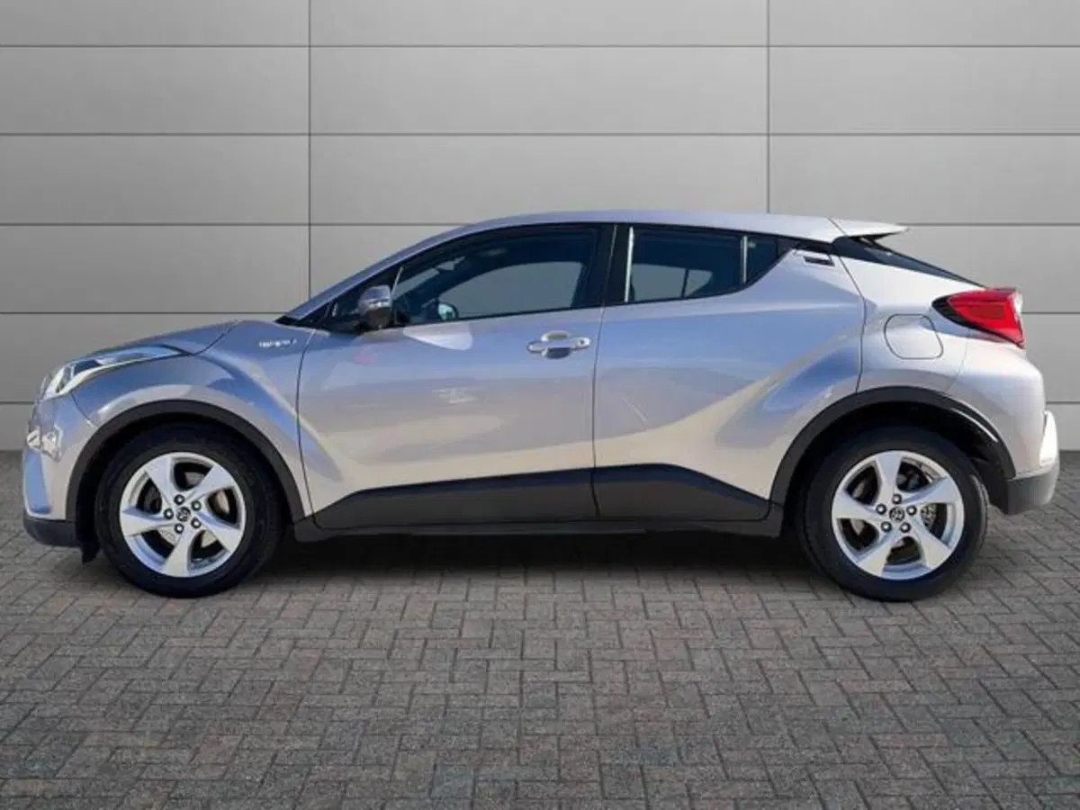 Toyota Toyota C-HR usata a Sassari (2)