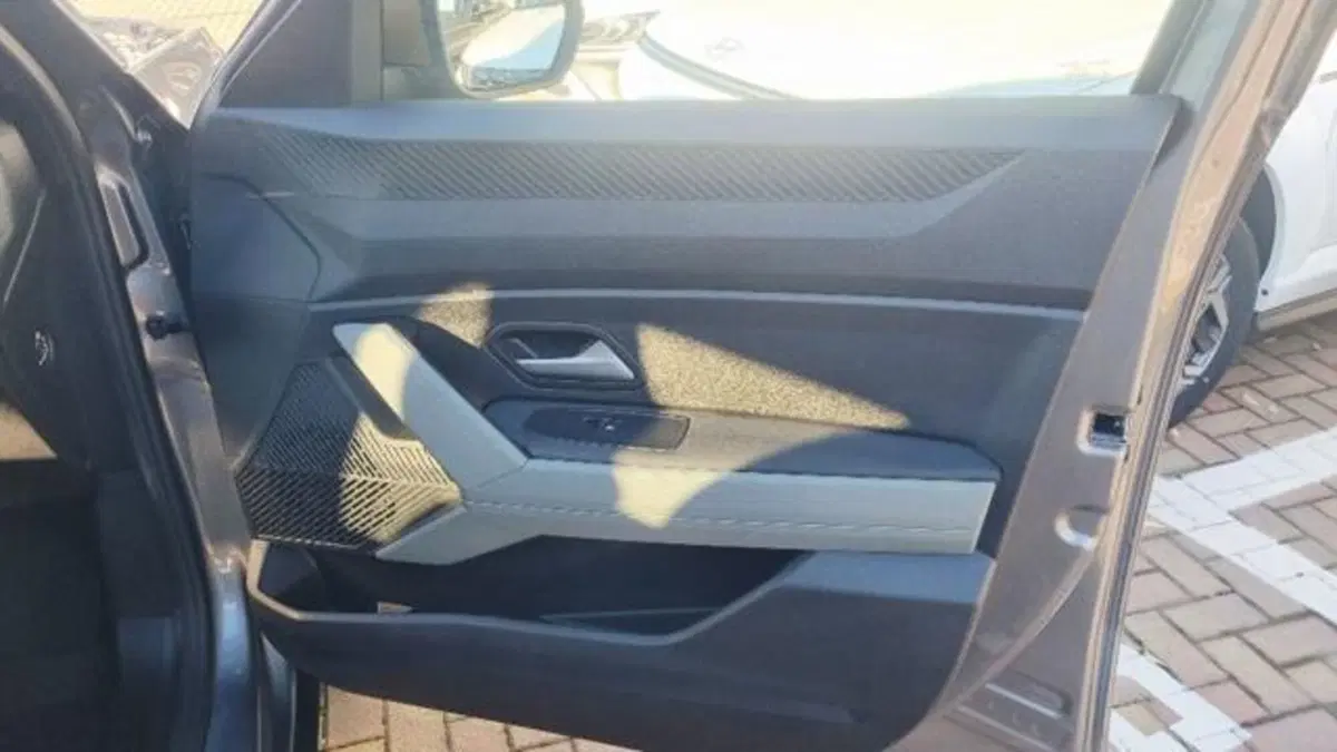 Dacia Duster usata a Savona (6)