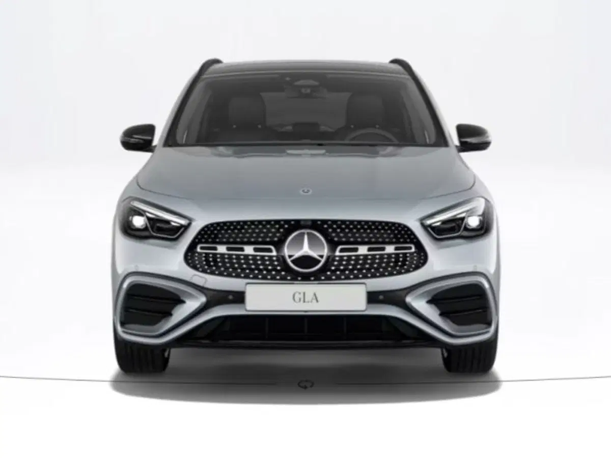 Mercedes-Benz GLA SUV nuova a Verona (3)
