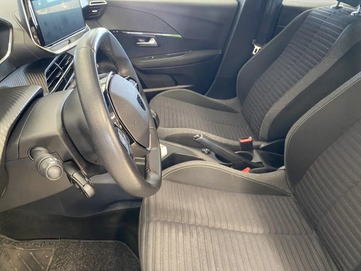 Peugeot 208 usata a Torino (7)