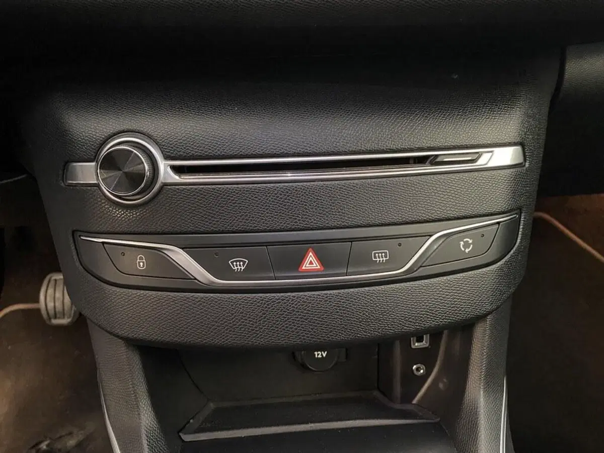 Peugeot 508 SW usata a Torino (10)