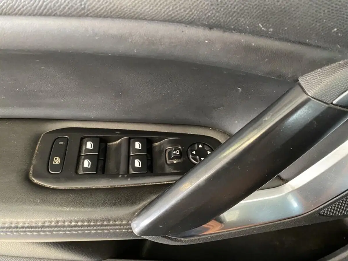 Peugeot 508 SW usata a Torino (14)