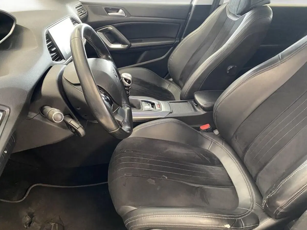 Peugeot 508 SW usata a Torino (6)