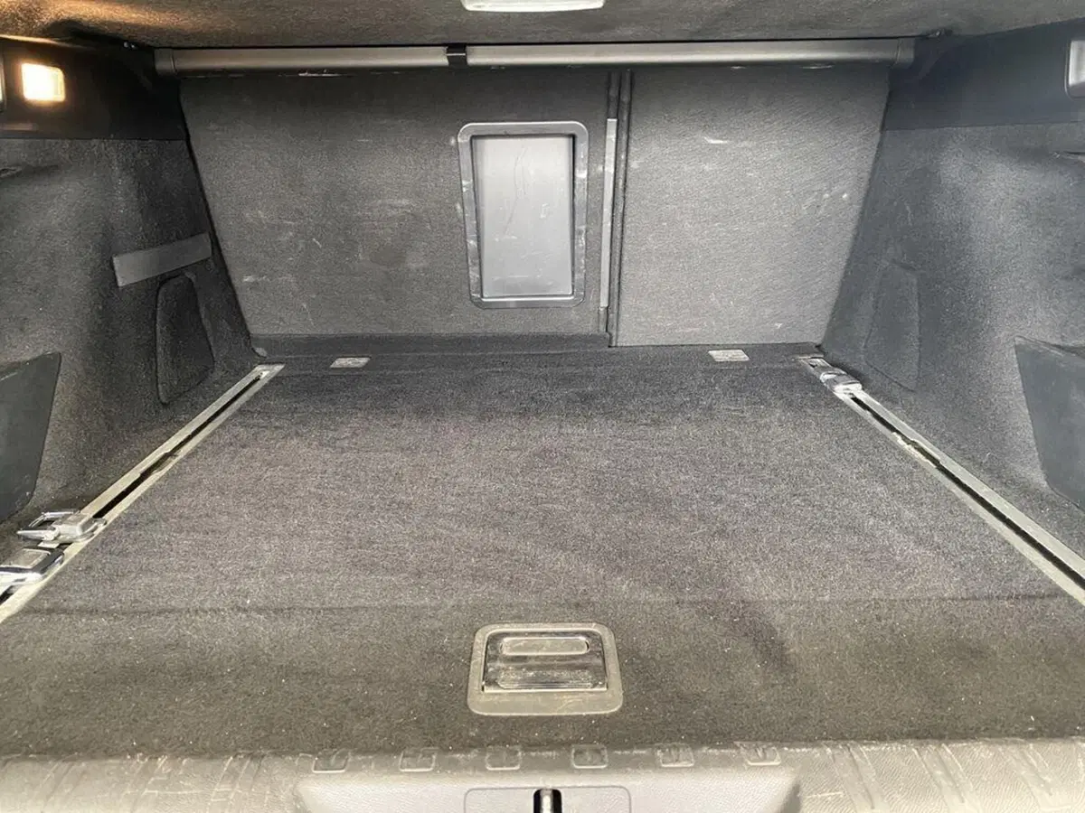Peugeot 508 SW usata a Torino (8)