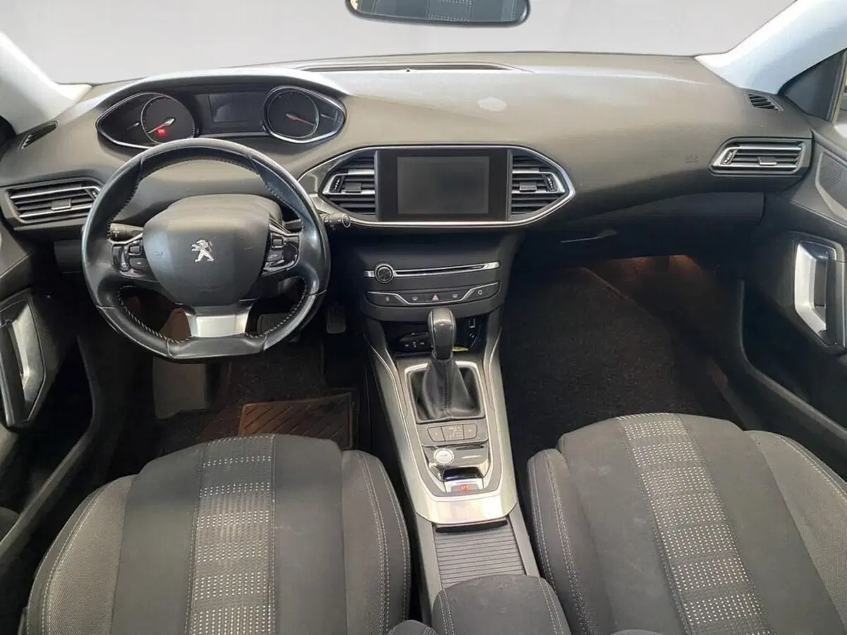 Peugeot 308 SW usata a Torino (5)