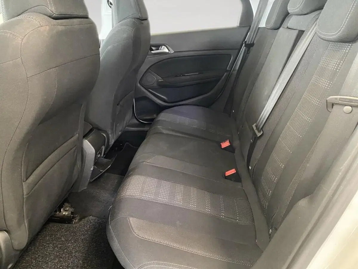 Peugeot 308 SW usata a Torino (7)