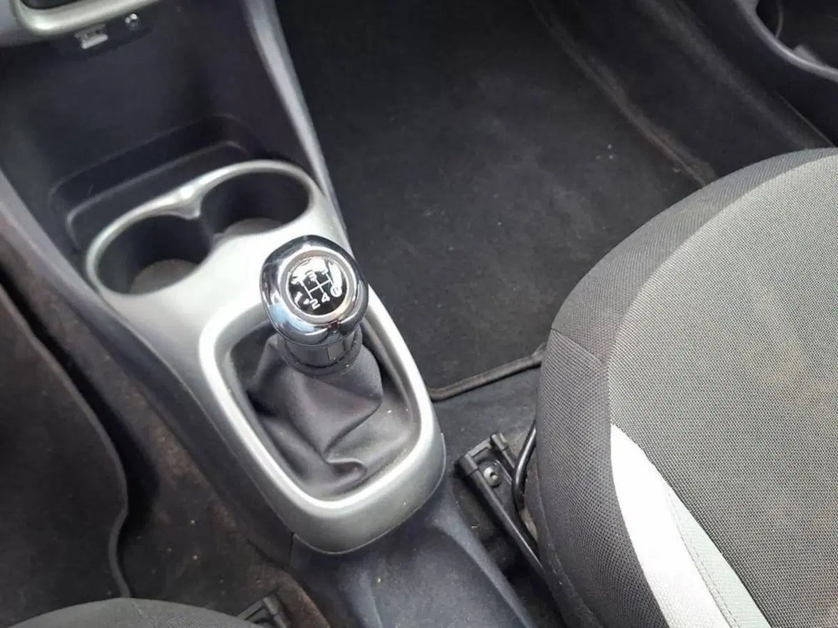 Toyota Aygo usata a Torino (9)