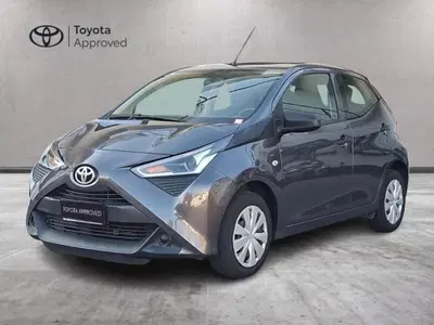 Toyota Aygo Connect 1.0 VVT-i 72 CV 5 porte x-you MMT del 2021 usata a Torino