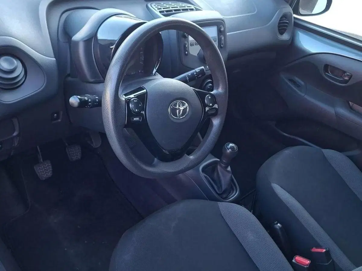 Toyota Aygo usata a Torino (11)