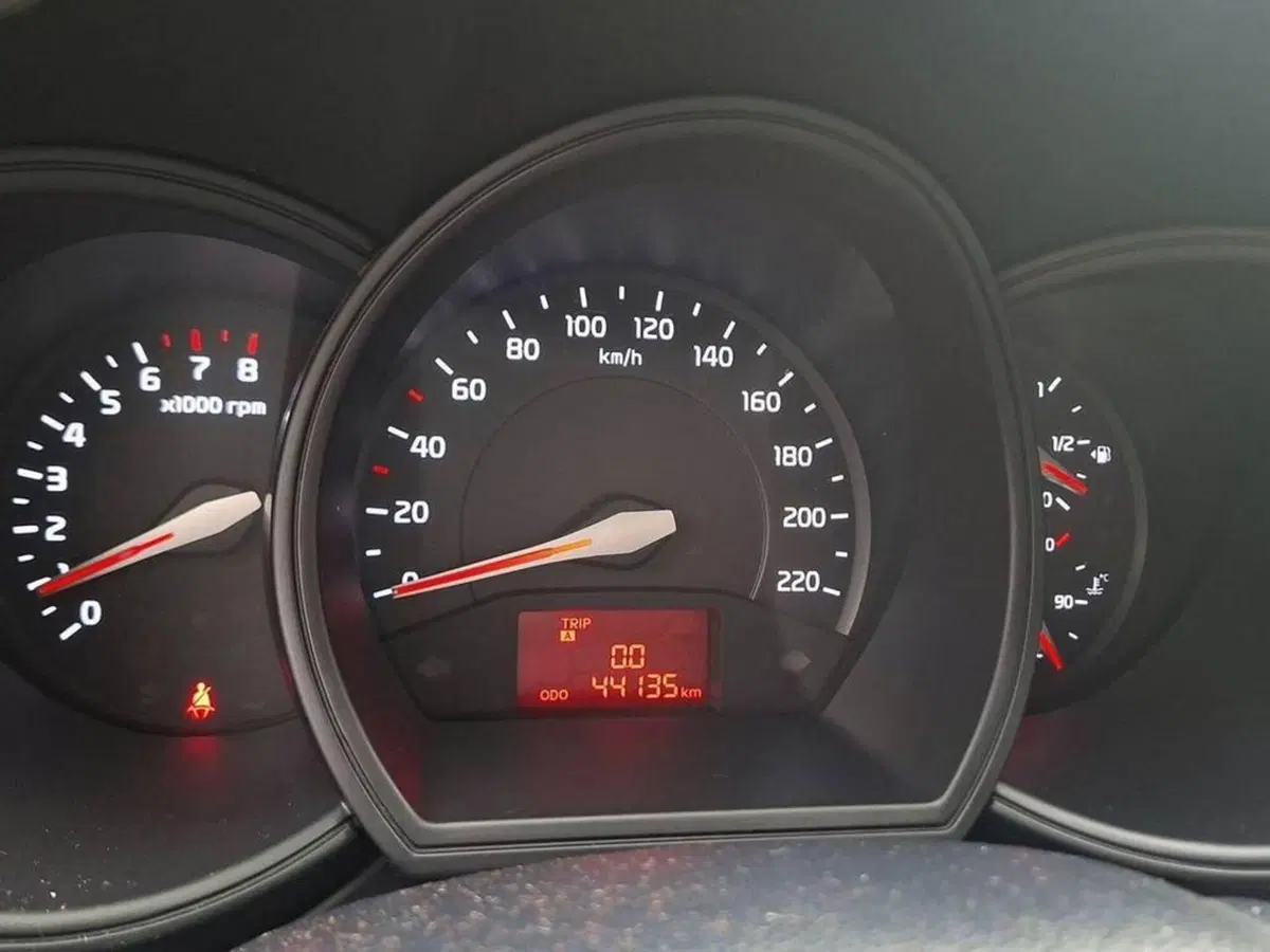Kia Rio usata a Torino (6)