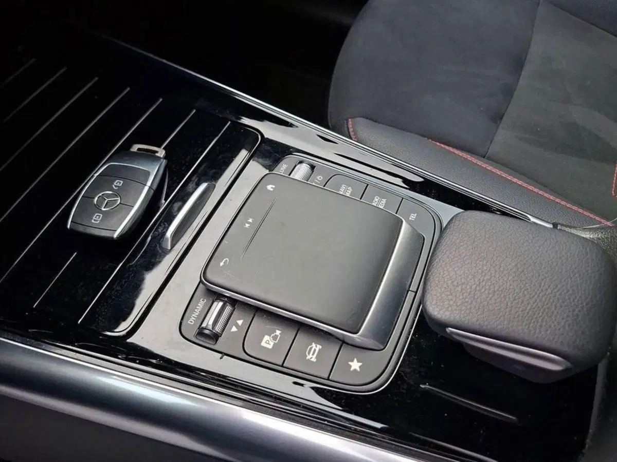 Mercedes-Benz GLA SUV usata a Torino (9)