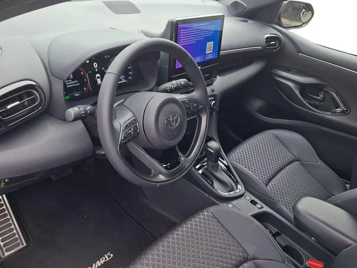 Toyota Yaris Cross usata a Torino (11)