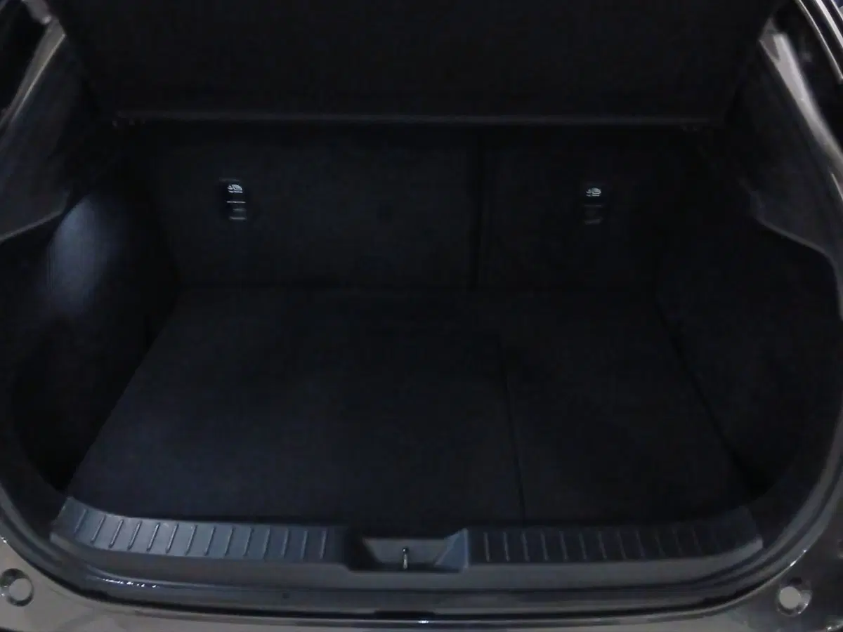 Mazda CX-30 usata a Genova (17)