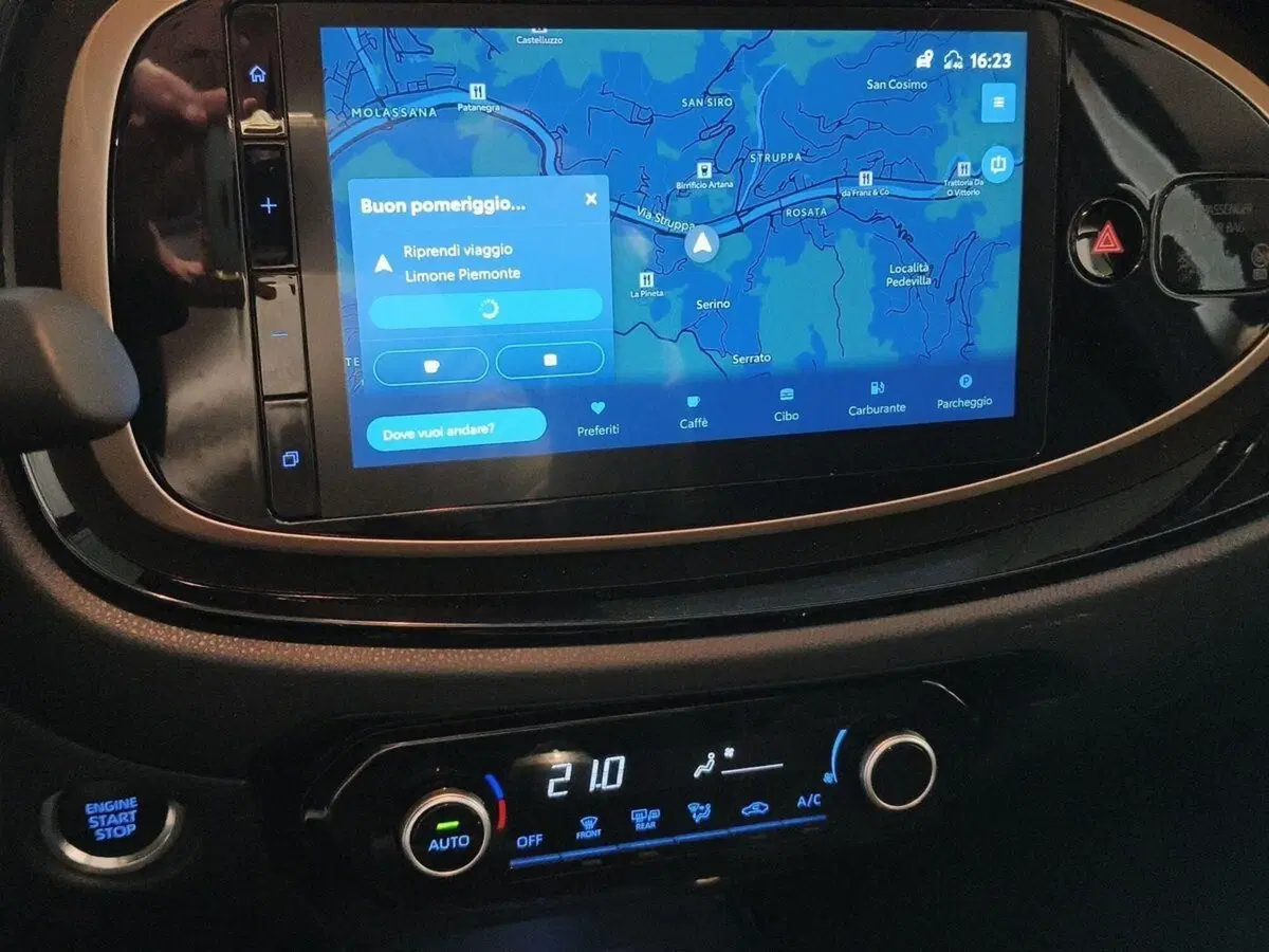 Toyota Aygo X usata a Genova (10)