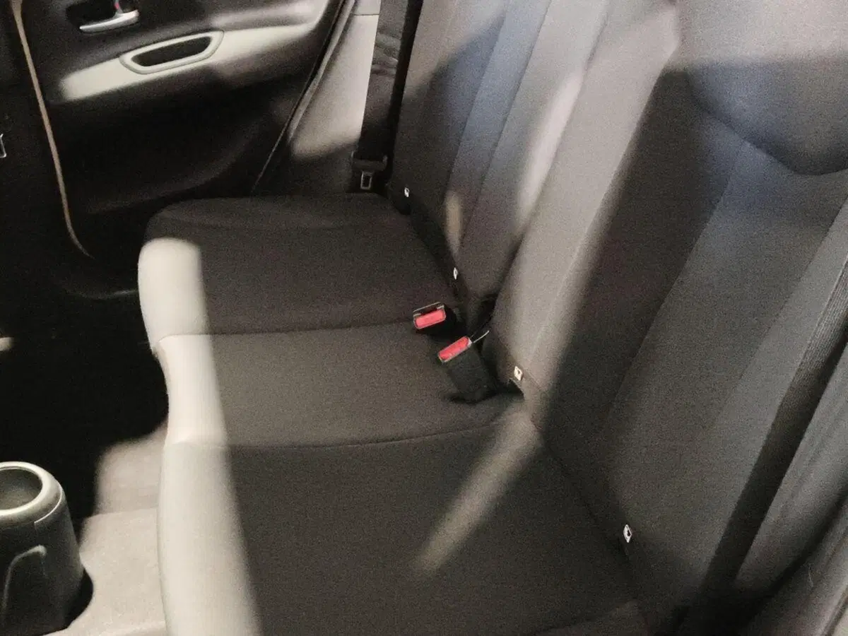 Toyota Aygo X usata a Genova (11)
