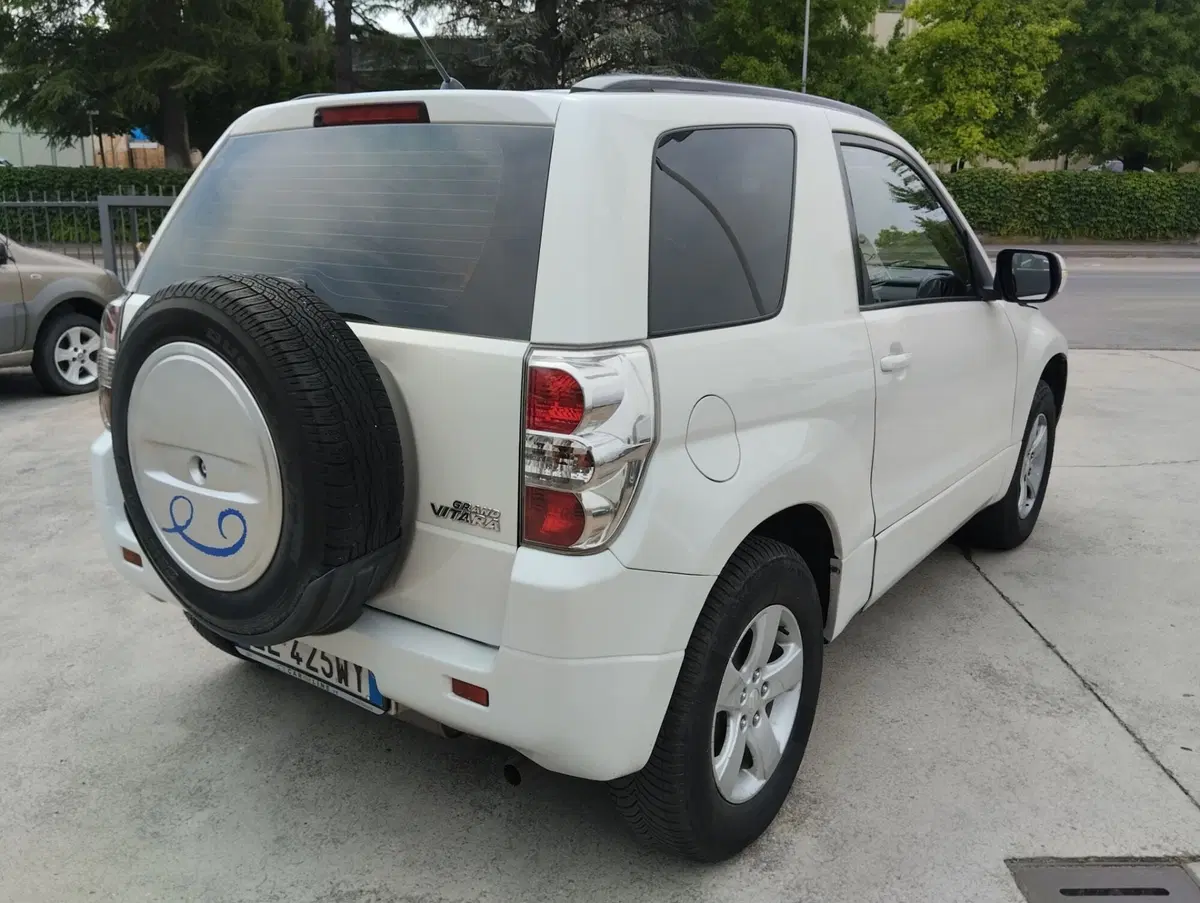 Suzuki Grand Vitara usata a Asti (4)