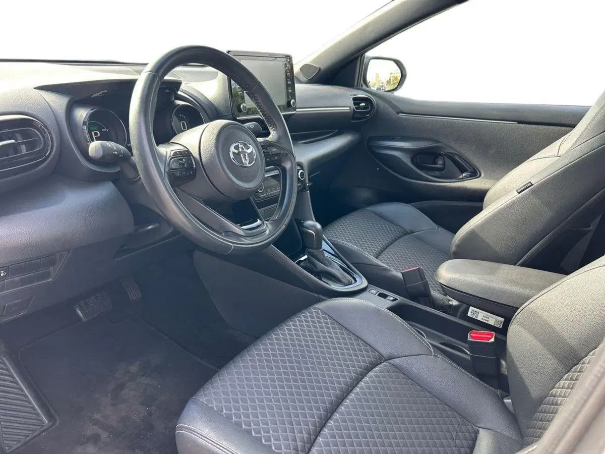Toyota Yaris Cross usata a Piacenza (11)