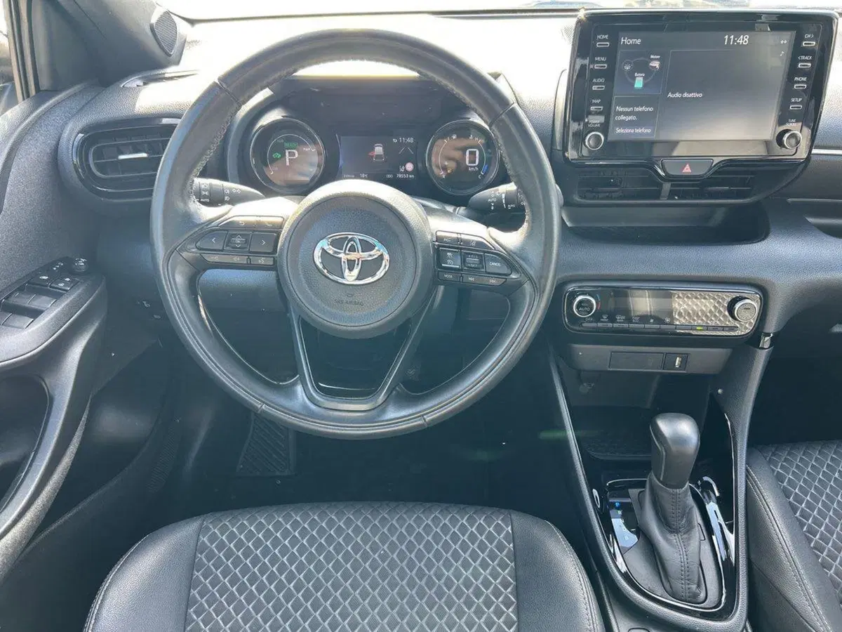 Toyota Yaris Cross usata a Piacenza (12)