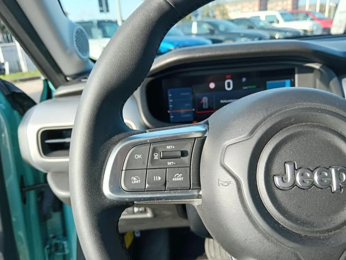 Jeep Avenger usata a Alessandria (17)