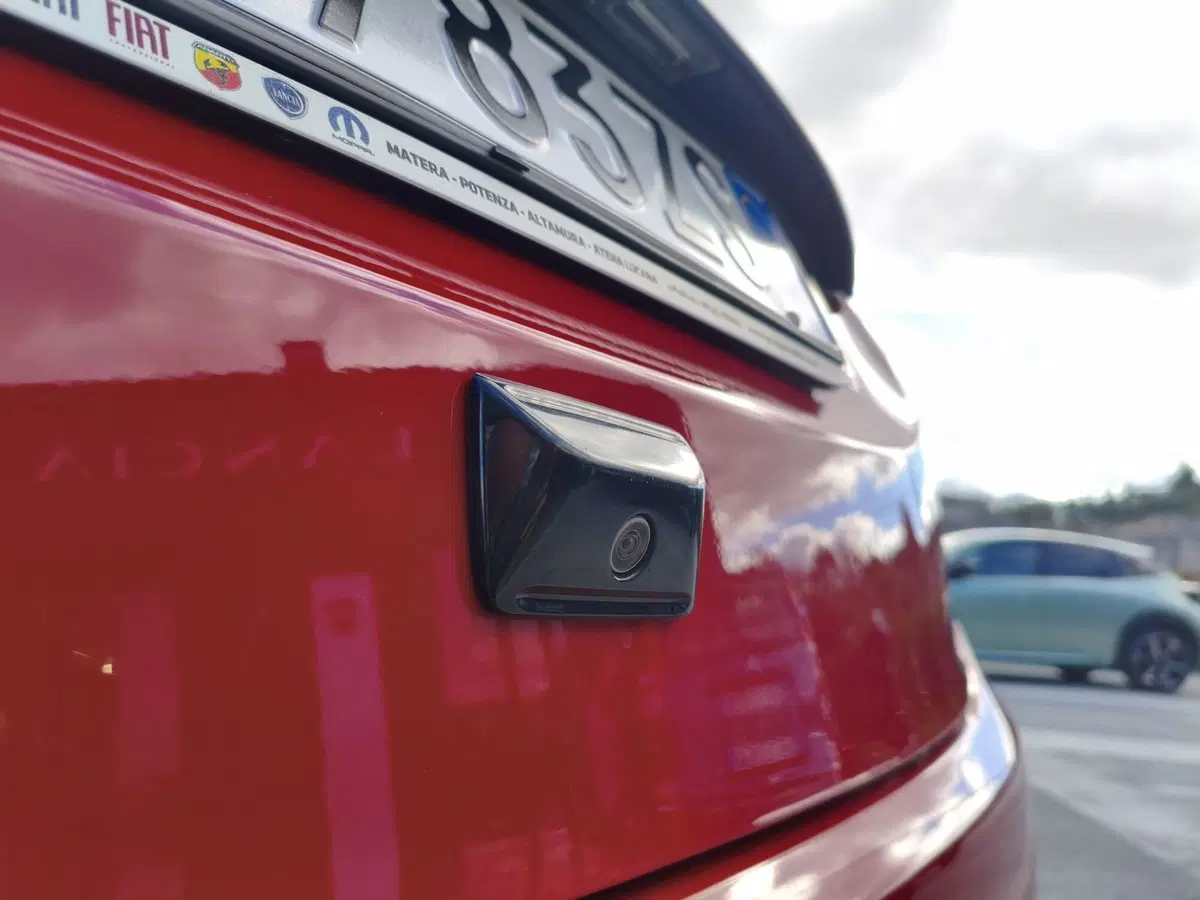 Lancia Ypsilon usata a Matera (5)