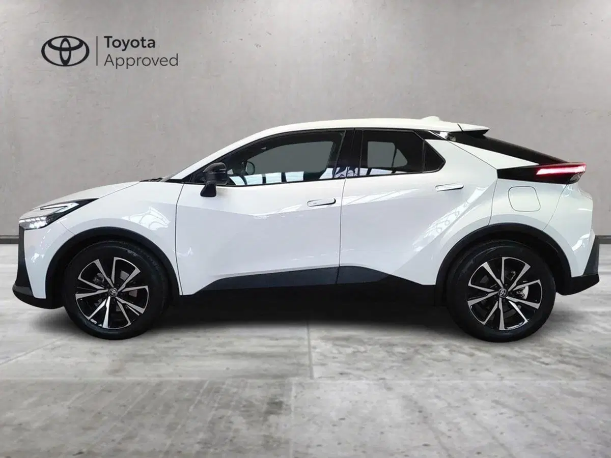 Toyota Toyota C-HR usata a Milano (5)