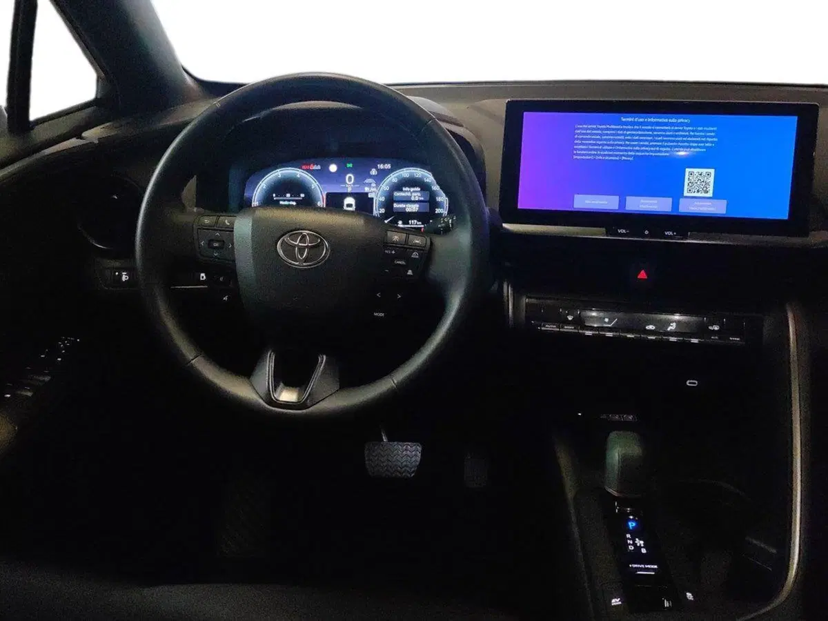 Toyota Toyota C-HR usata a Milano (9)