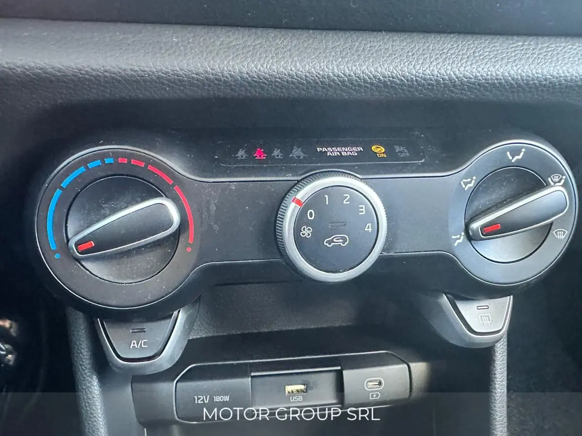 Kia Picanto usata a Napoli (11)