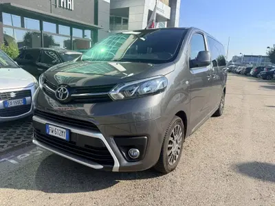 Toyota Proace Verso Verso 1.5D L1 D Lounge del 2019 usata a Reggio nell'Emilia