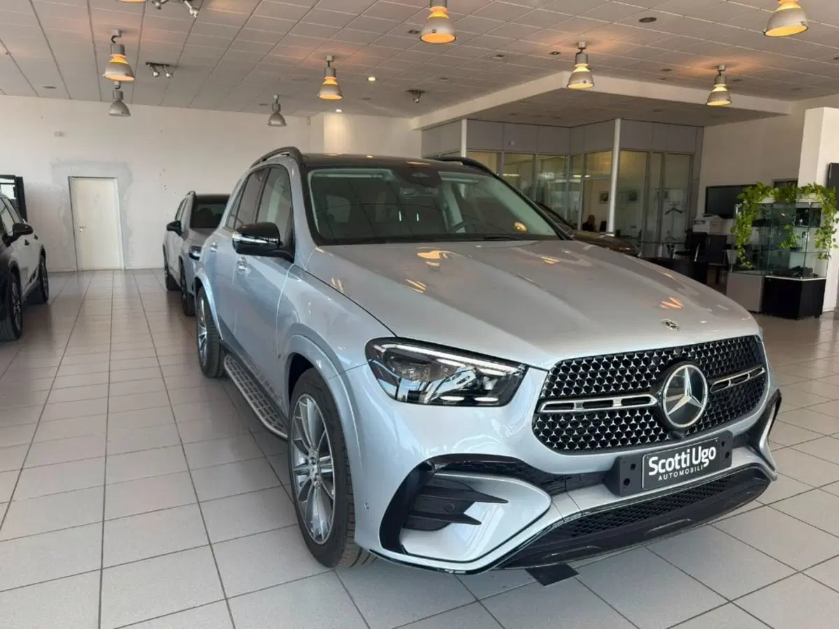 Mercedes-Benz GLE SUV nuova a Firenze