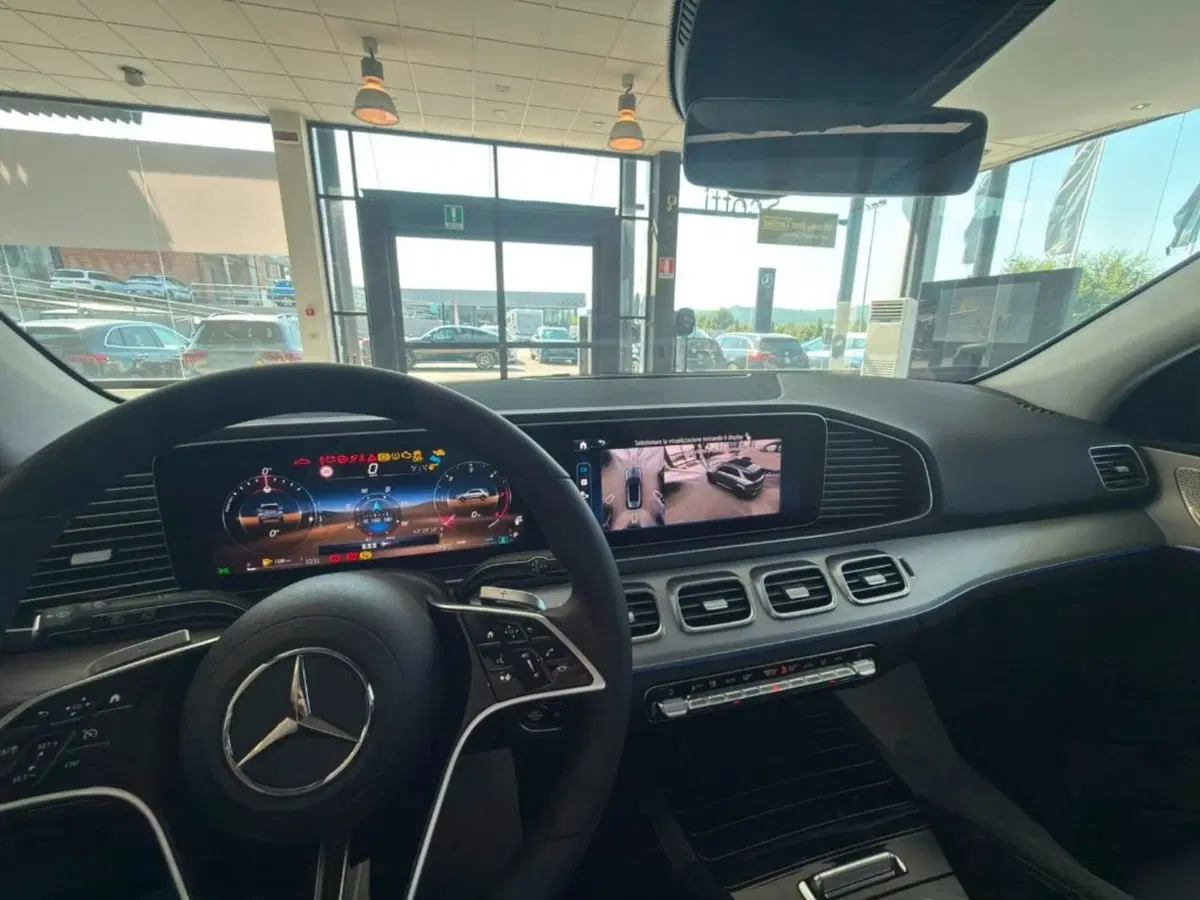 Mercedes-Benz GLE SUV nuova a Firenze (11)