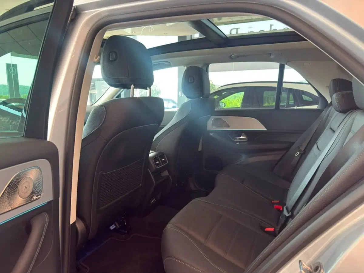Mercedes-Benz GLE SUV nuova a Firenze (13)