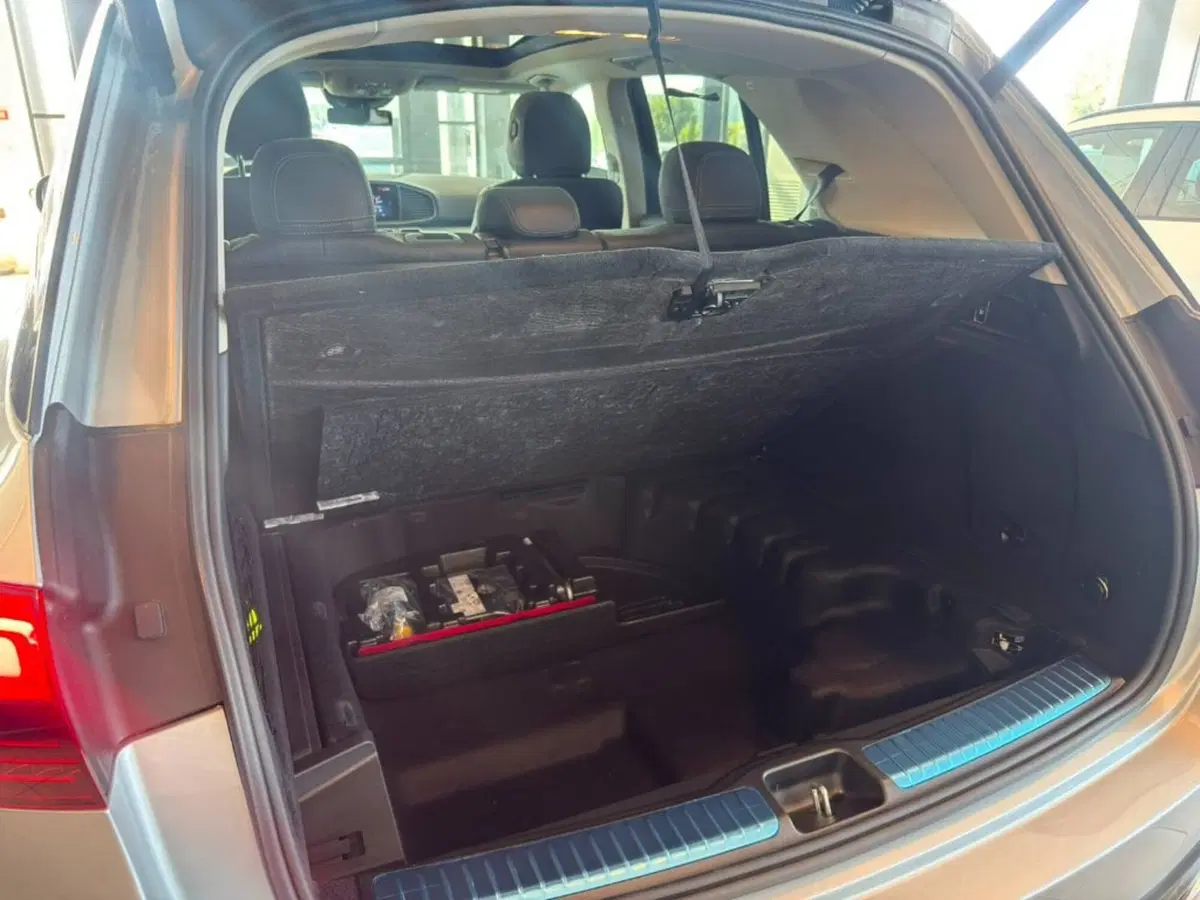 Mercedes-Benz GLE SUV nuova a Firenze (15)