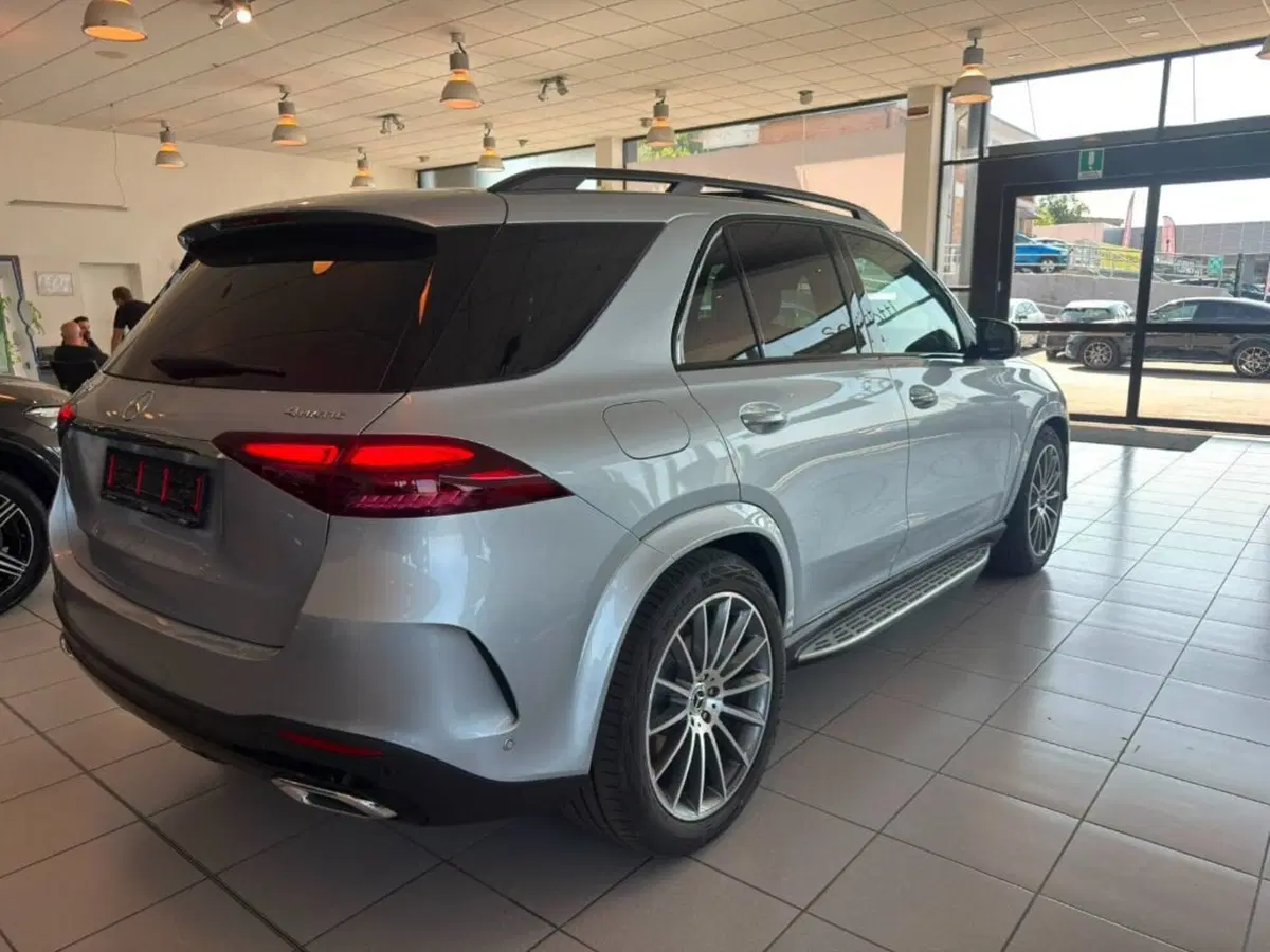 Mercedes-Benz GLE SUV nuova a Firenze (4)
